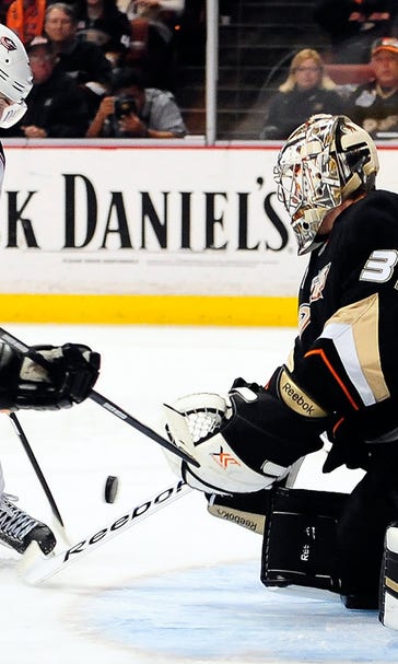Foligno's two goals help Blue Jackets beat Ducks